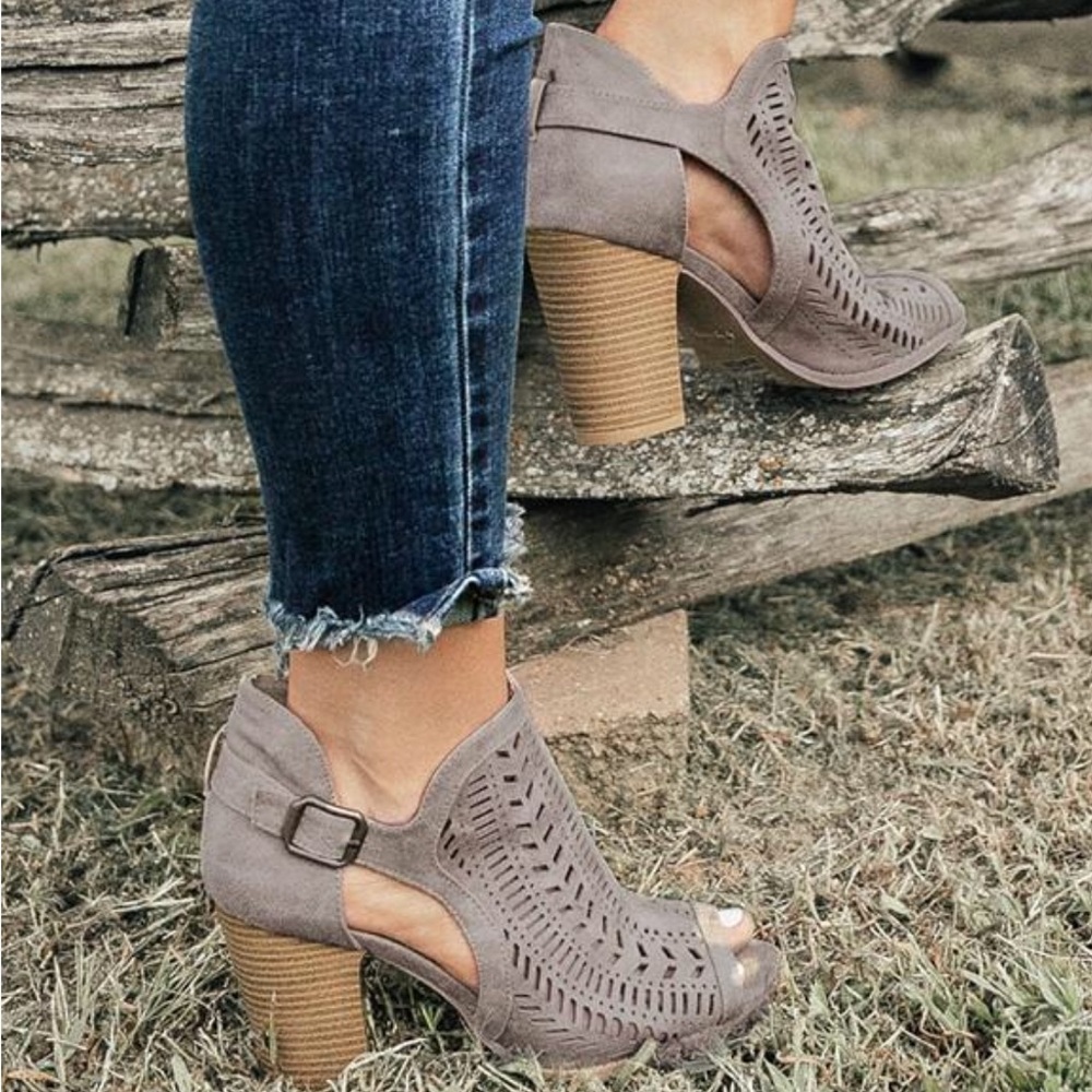 Gray Laser Cut Peep Toe booties - Picture 2 of 4